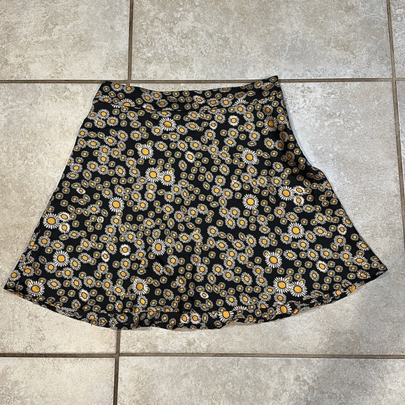 Free People Phoebe Daisy Print Satin Mini Skirt 4 Hippie Boho - Picture 2 of 6